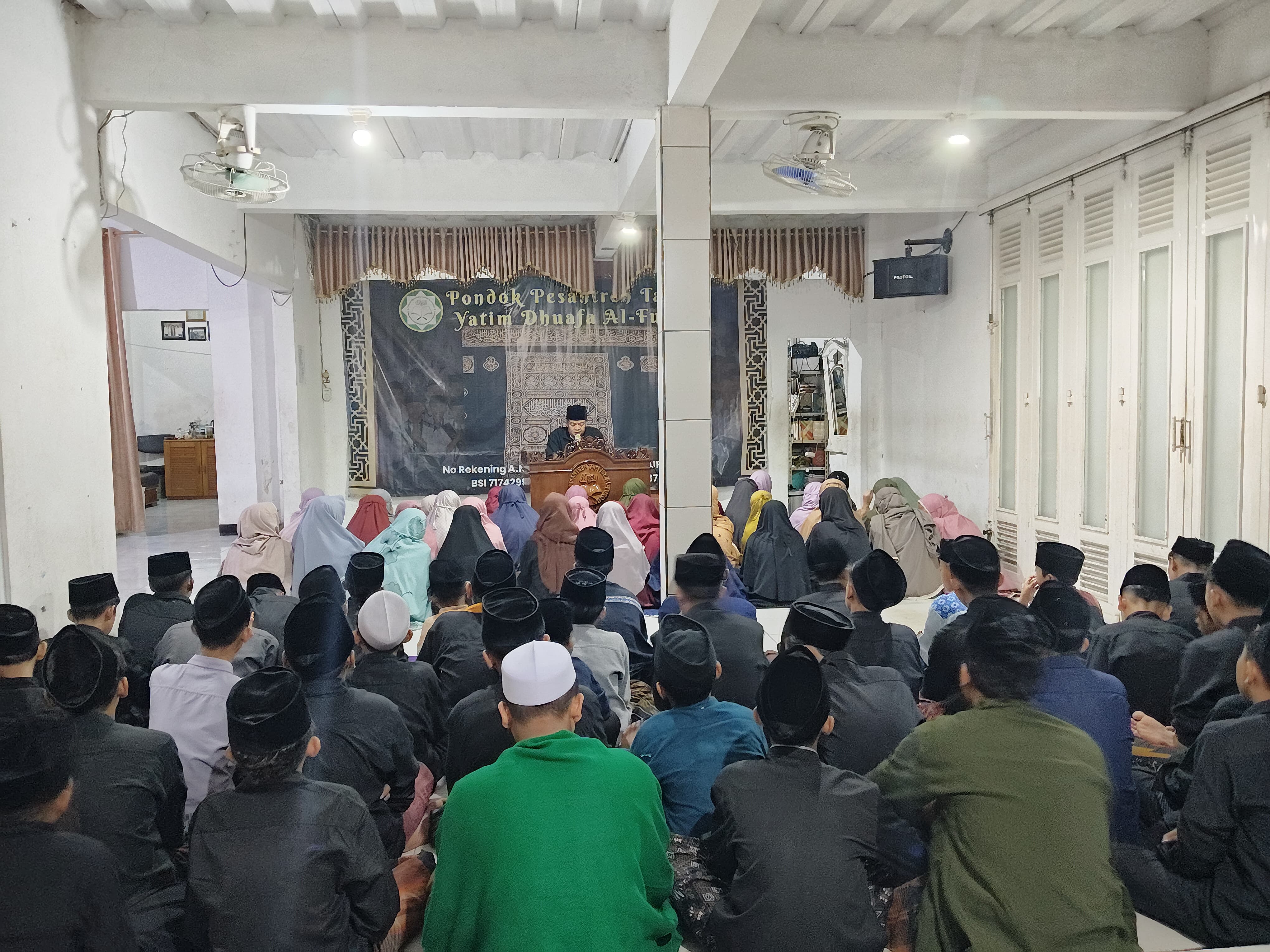 Rumah Kedua Bagi Santri